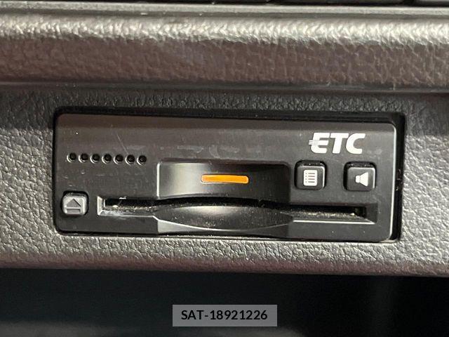 Suzuki X BEE 2018-08 8872453-6