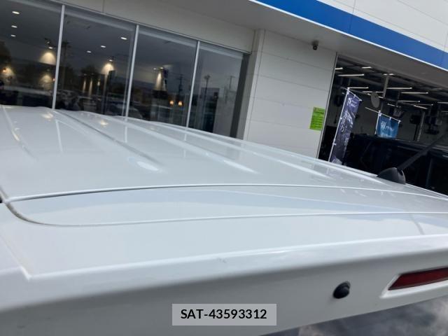 Suzuki X BEE 2017-12 8883088-9