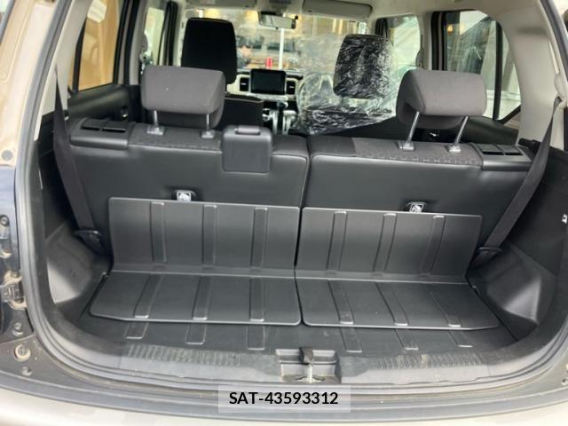 Suzuki X BEE 2017-12 8883088-11