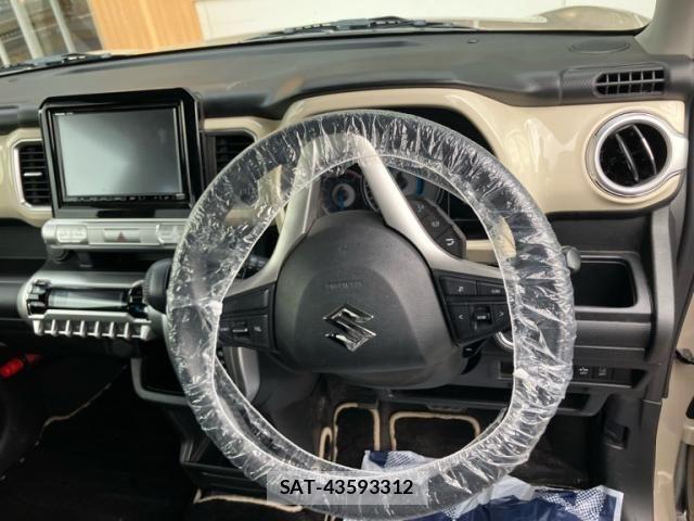 Suzuki X BEE 2017-12 8883088-15