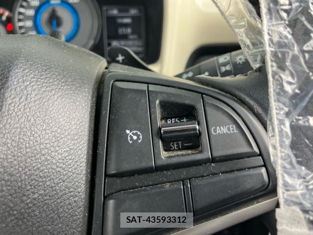 Suzuki X BEE 2017-12 8883088-22