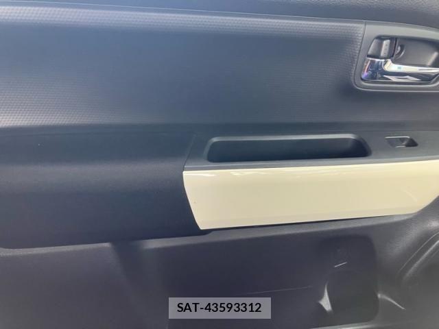 Suzuki X BEE 2017-12 8883088-26