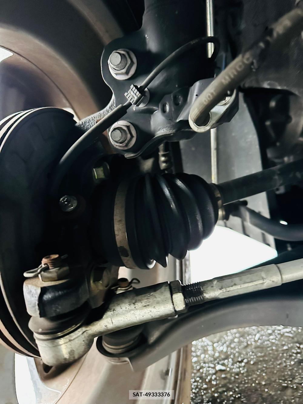 Suzuki X BEE 2023 3038033-34