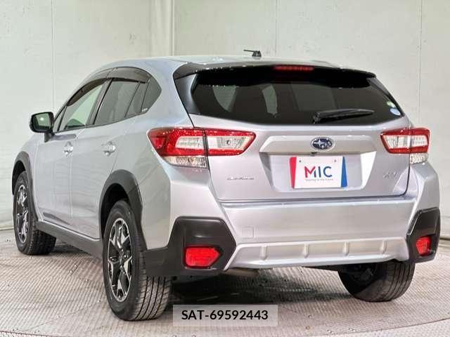 Subaru XV 2017-05 4425340-9