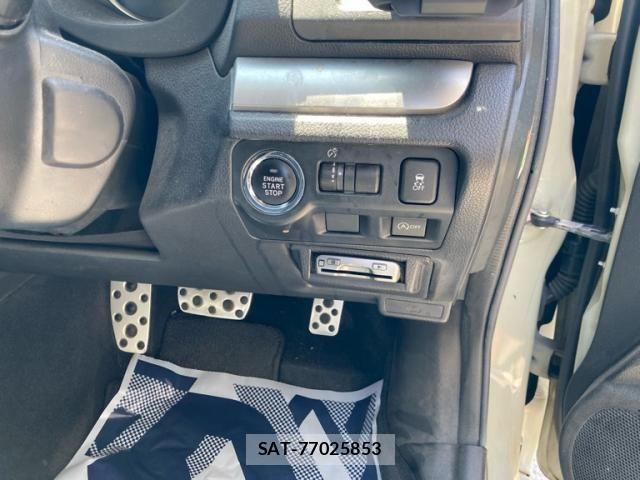 Subaru XV 2013-04 6915928-10