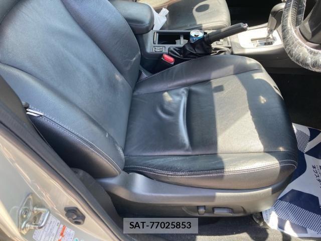 Subaru XV 2013-04 6915928-12