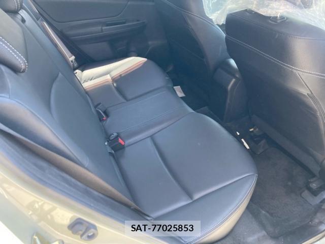 Subaru XV 2013-04 6915928-13