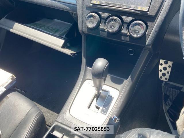 Subaru XV 2013-04 6915928-17