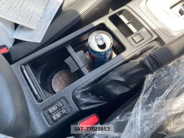 Subaru XV 2013-04 6915928-18