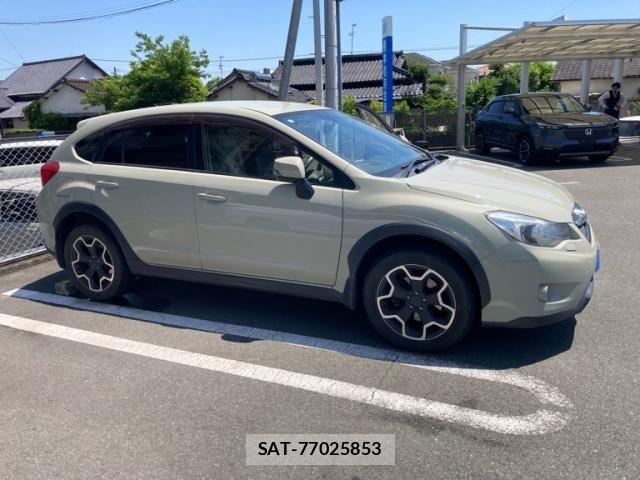 Subaru XV 2013-04 6915928-2