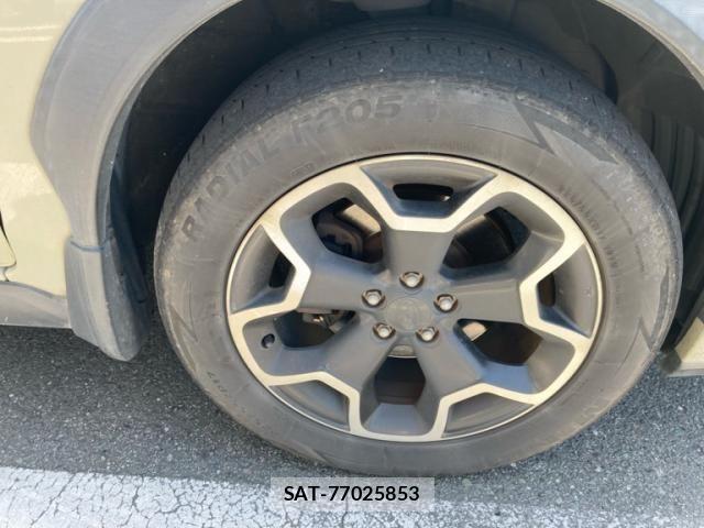 Subaru XV 2013-04 6915928-4