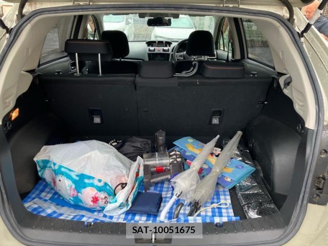 Subaru XV 2016-08 7331459-9