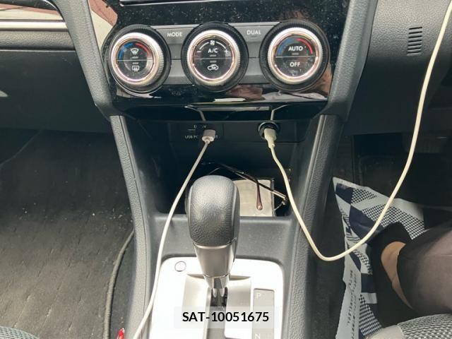 Subaru XV 2016-08 7331459-21