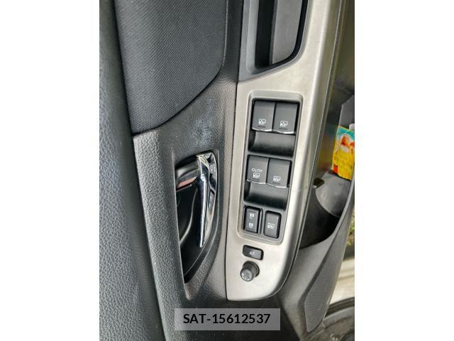 Subaru XV 2015-01 7459110-12