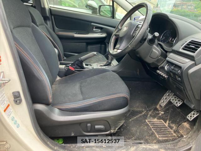 Subaru XV 2015-01 7459110-13