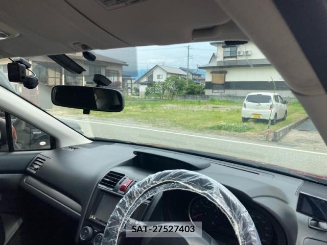 Subaru XV 2013-06 7459109-11