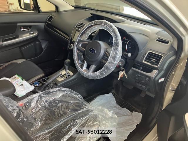 Subaru XV 2015-11 7459108-15