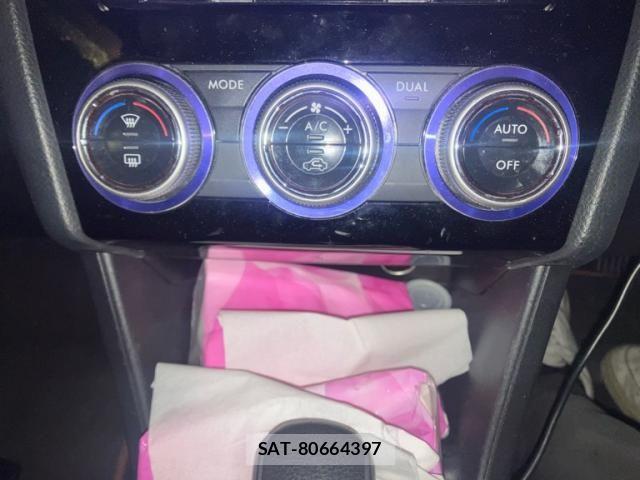 Subaru XV 2015-08 8076268-15