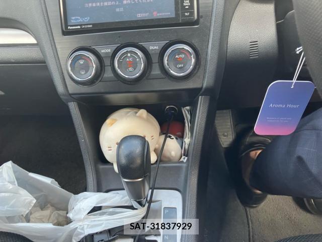 Subaru XV 2013-09 8102952-17