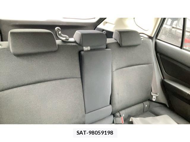 Subaru XV 2013-07 8318308-15