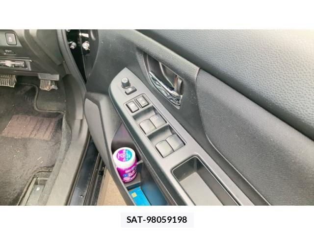 Subaru XV 2013-07 8318308-7