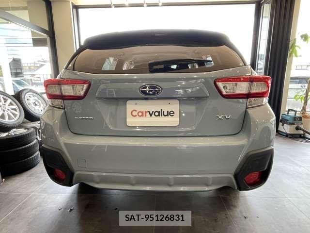 Subaru XV 2017-09 8416057-13