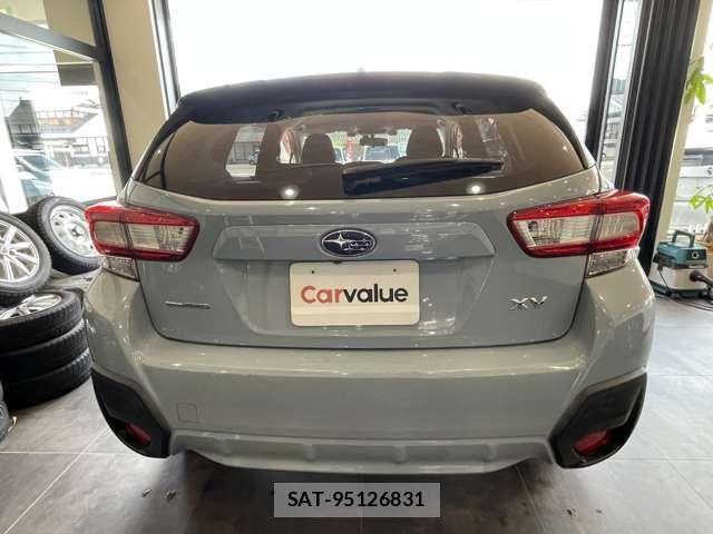 Subaru XV 2017-09 8416057-14