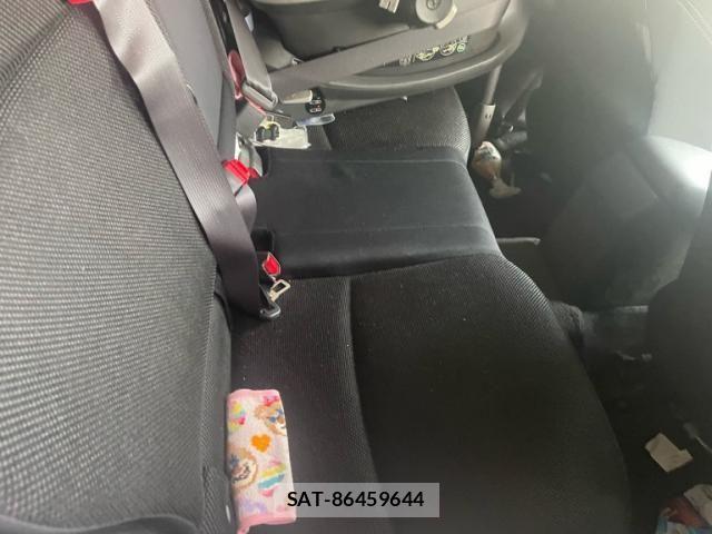 Subaru XV 2012-12 8416059-11