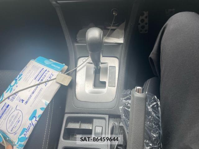 Subaru XV 2012-12 8416059-21