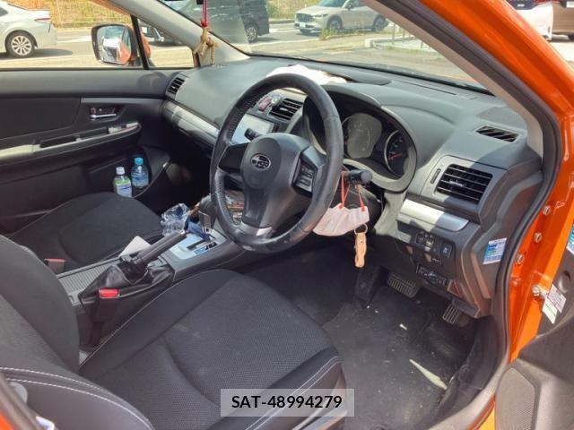 Subaru XV 2013-07 8528442-12