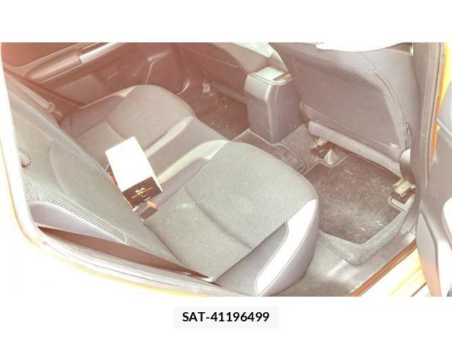 Subaru XV 2016-05 8667212-16