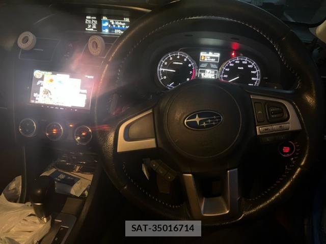 Subaru XV 2016-07 8662633-13