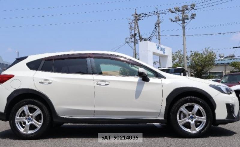 Subaru XV 2017-07 8674176-1