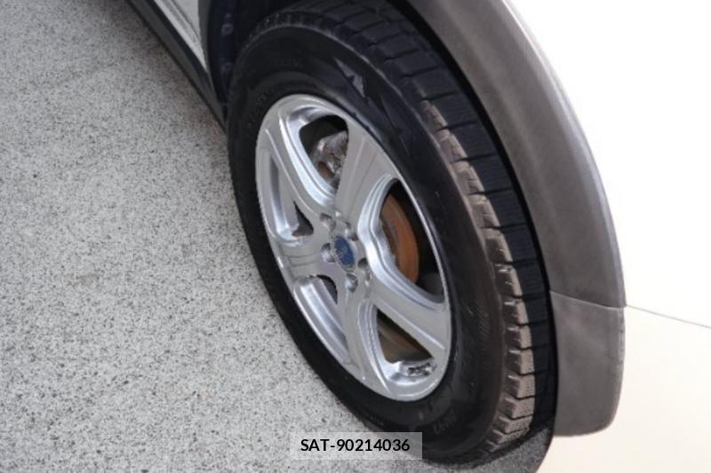 Subaru XV 2017-07 8674176-23