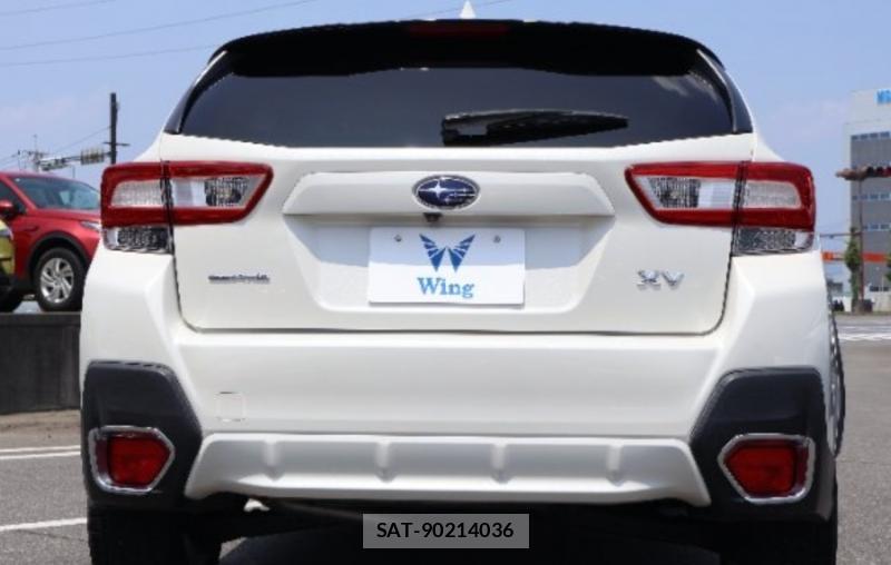 Subaru XV 2017-07 8674176-2