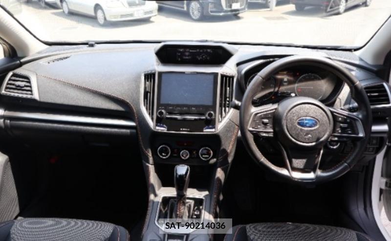 Subaru XV 2017-07 8674176-6