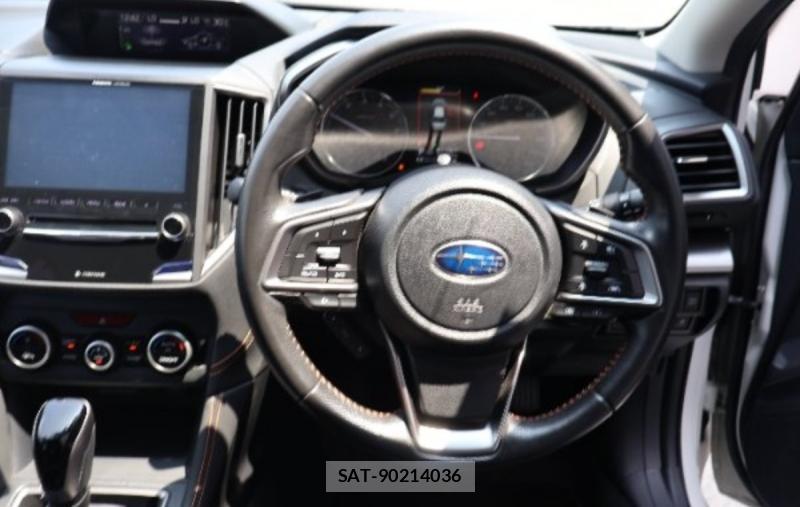 Subaru XV 2017-07 8674176-7