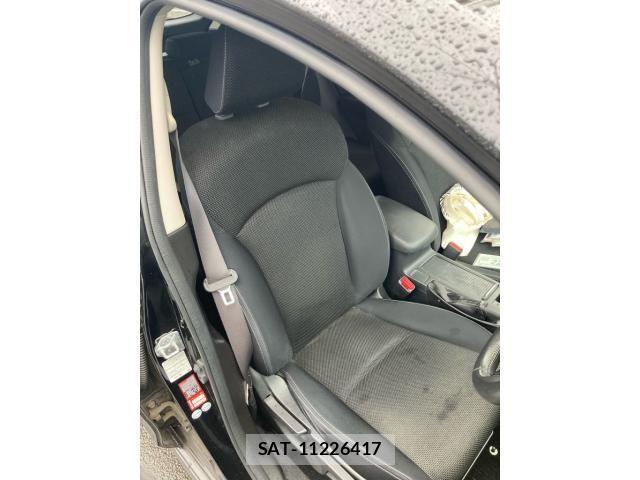 Subaru XV 2013-02 8782762-10