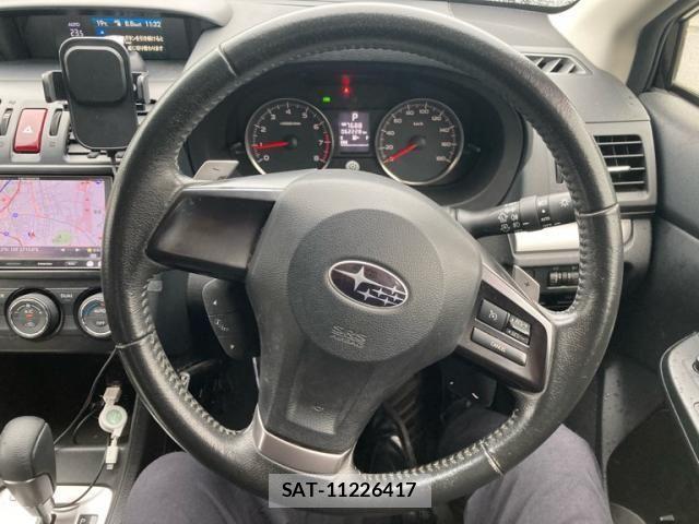 Subaru XV 2013-02 8782762-13