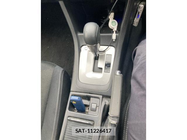 Subaru XV 2013-02 8782762-16