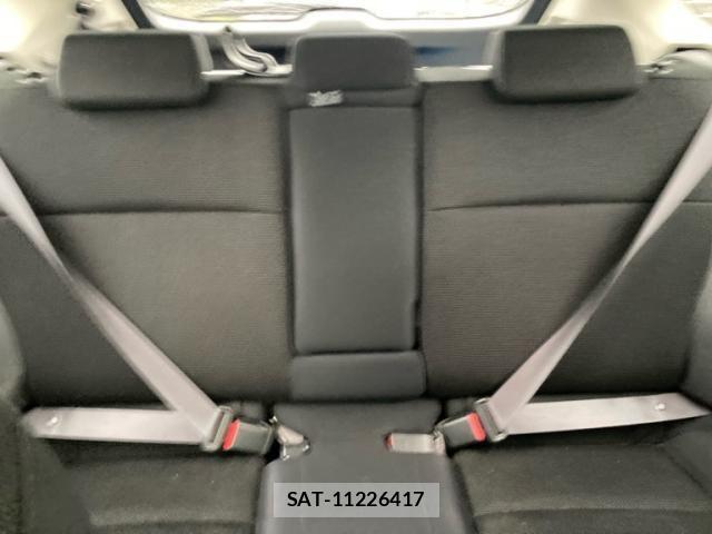 Subaru XV 2013-02 8782762-19