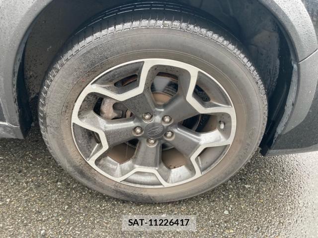 Subaru XV 2013-02 8782762-3