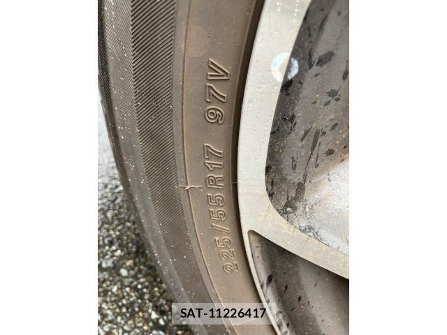 Subaru XV 2013-02 8782762-5