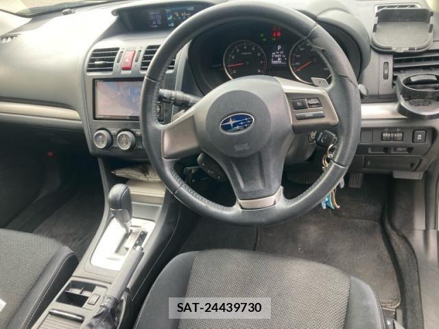 Subaru XV 2013-11 8851199-18