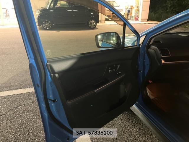 Subaru XV 2016-07 8883134-12