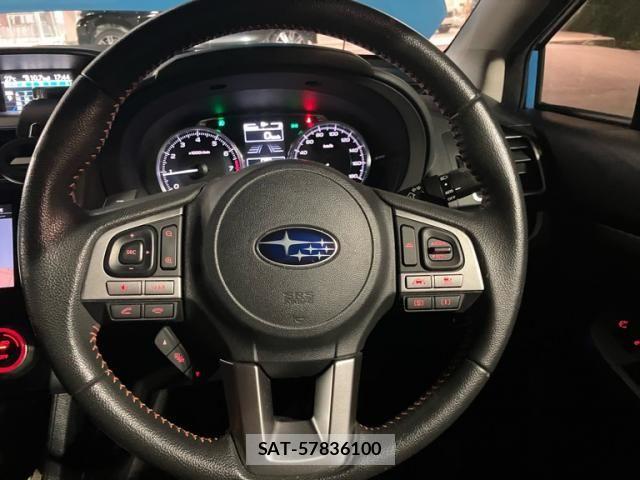 Subaru XV 2016-07 8883134-22