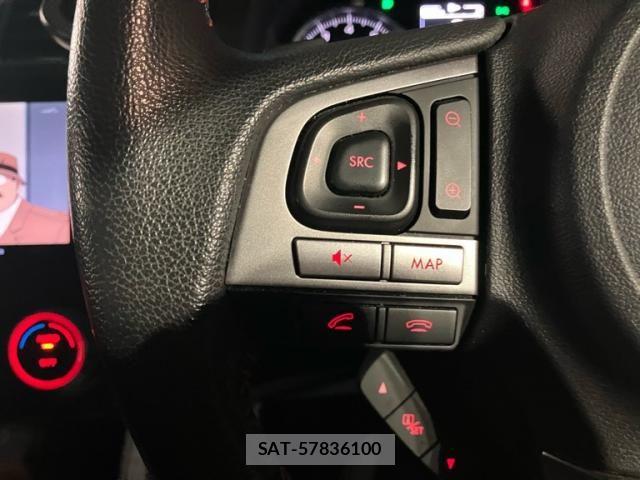 Subaru XV 2016-07 8883134-24