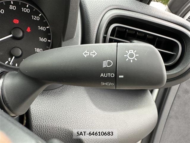 Toyota YARIS 2024-09 873621-8