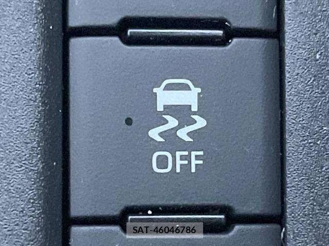 Toyota YARIS 2023-07 878672-7