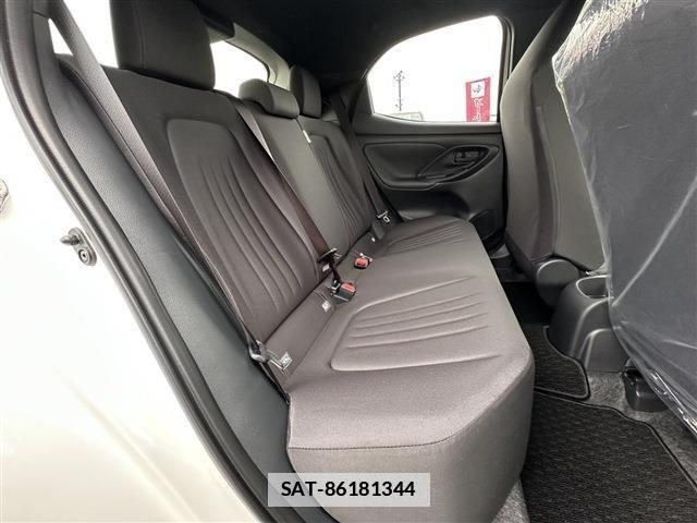 Toyota YARIS 2024-09 1055335-13